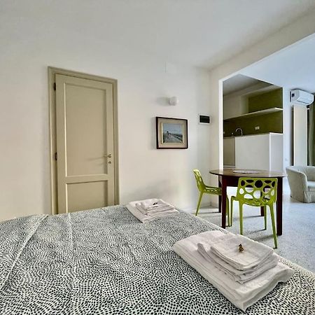 Modern Apartment Navigli ミラノ エクステリア 写真