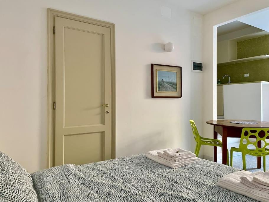 Modern Apartment Navigli ミラノ エクステリア 写真