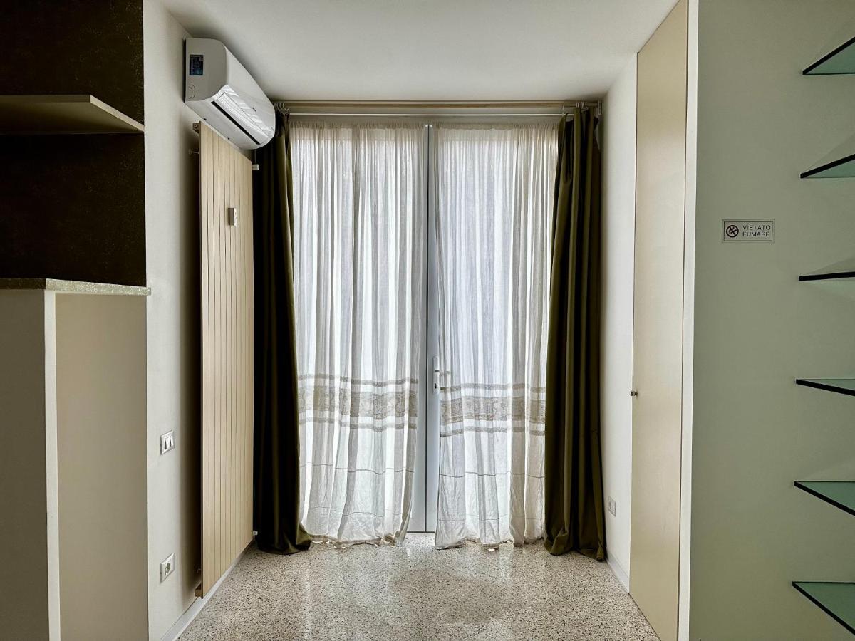 Modern Apartment Navigli ミラノ エクステリア 写真
