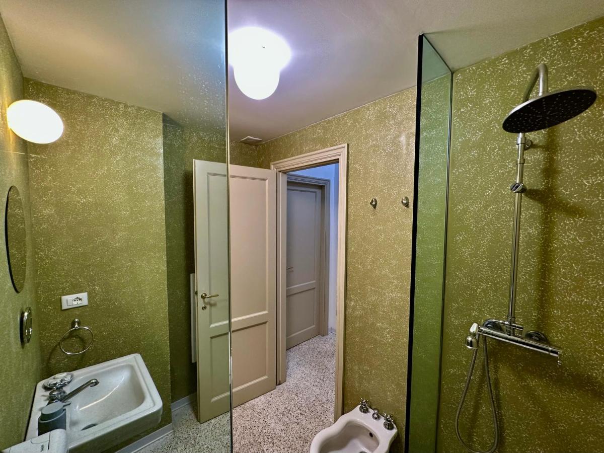 Modern Apartment Navigli ミラノ エクステリア 写真